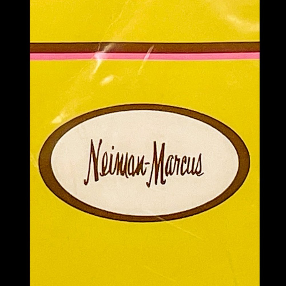 ▪️NOS▪️VTG▪️NEIMAN MARCUS▪️Sheer Amethyst Purple Sandalfoot Nylon Pantyhose - Picture 3 of 4